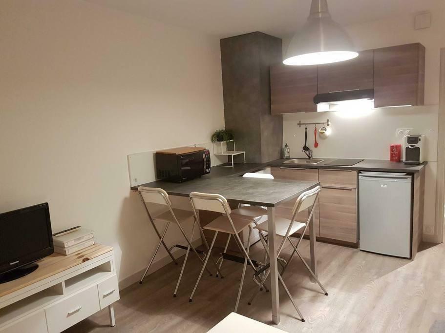 Tres Bel Appartement Centre Vitre Exteriör bild