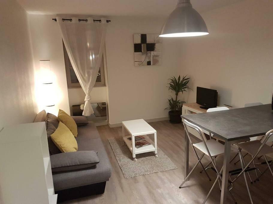 Tres Bel Appartement Centre Vitre Exteriör bild